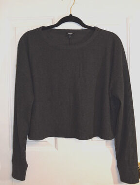 ~ Express Women's Juniors Size Medium Ribbed Cropped Sweater Gray ~NEW W/ TAGS!